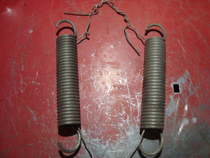 AMC AMX Javelin hood springs.
