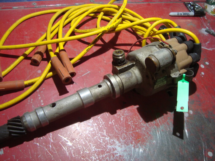 Mallory, Chevrolet dual point mechanical tac drive nostalgic distributor. - Image 4